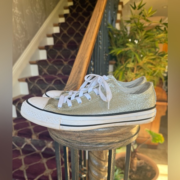 Chuck Taylor converse All-Stars sparkle party low top  very good condition 8.5 - Picture 2 of 13